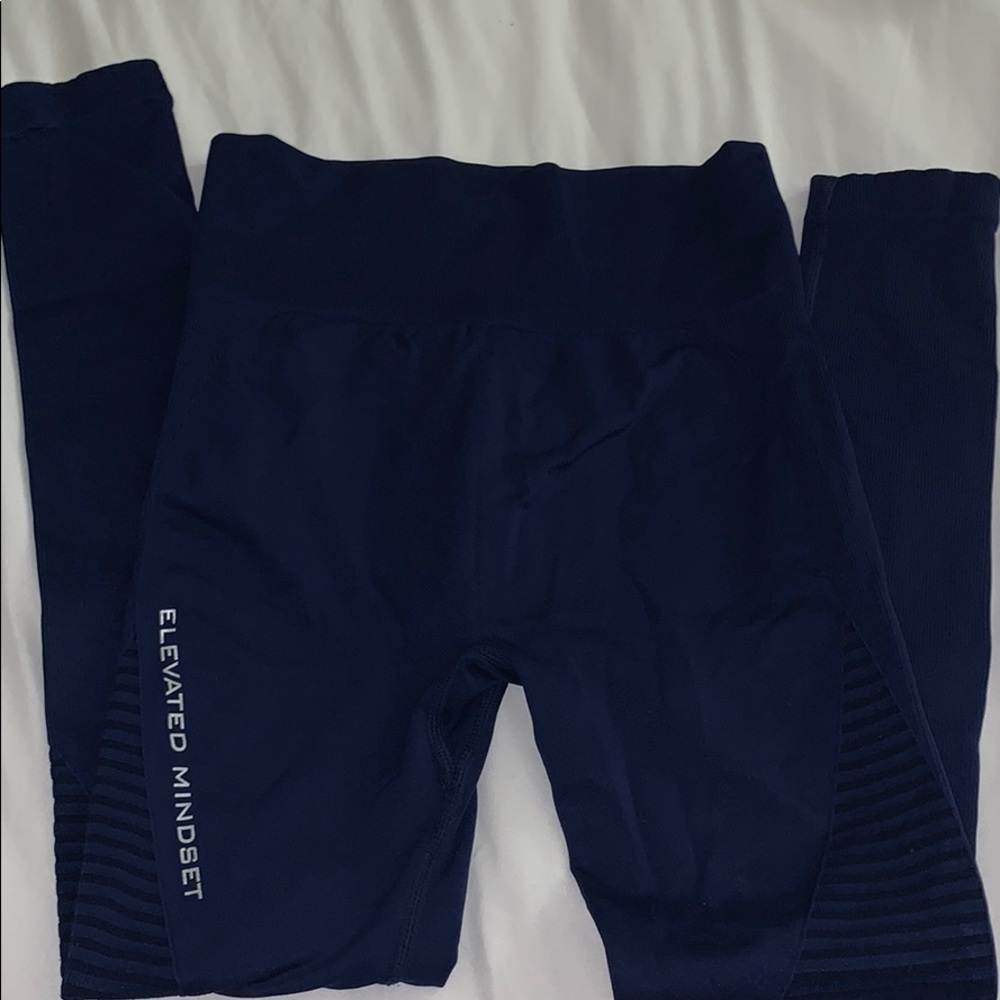 Blue workout leggings